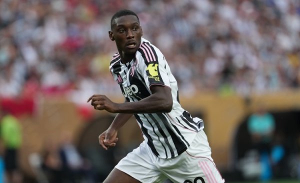 Juventus nói chuyện với đội Mu
