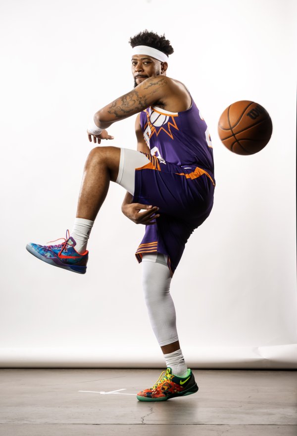 Shams: Suns sẽ bảo vệ Jordan